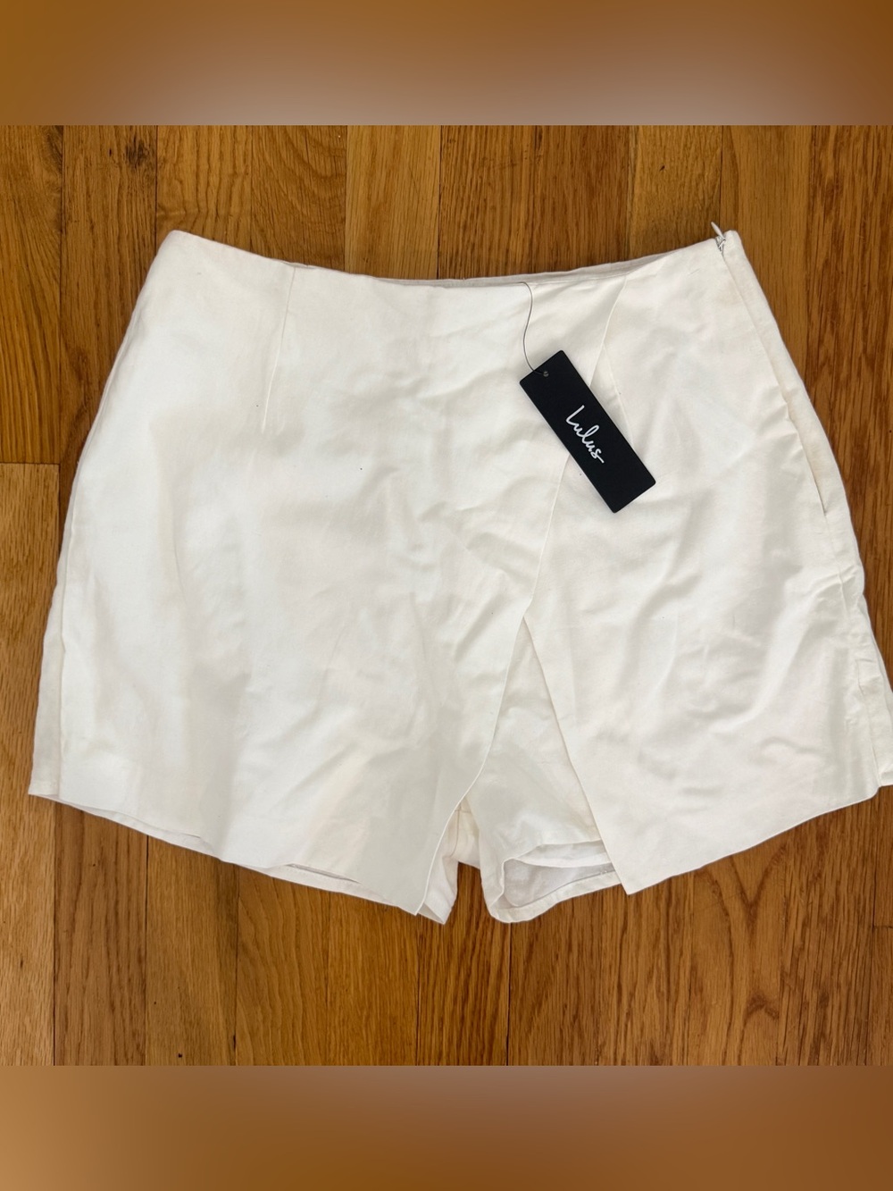Lulus White Wrap Front Skort Size Small NWT